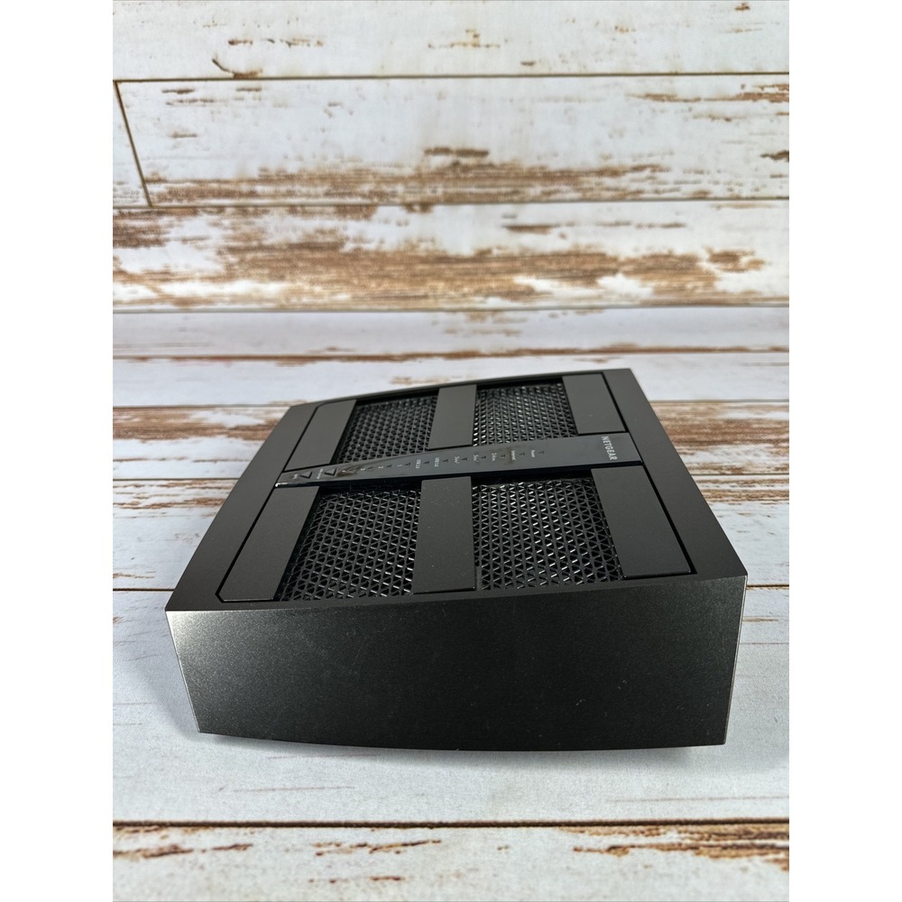 Netgear R8000 Nighthawk X6 AC3200 Tri-Band Gigabit WiFi Router Only No Adapter - Picture 3 of 5